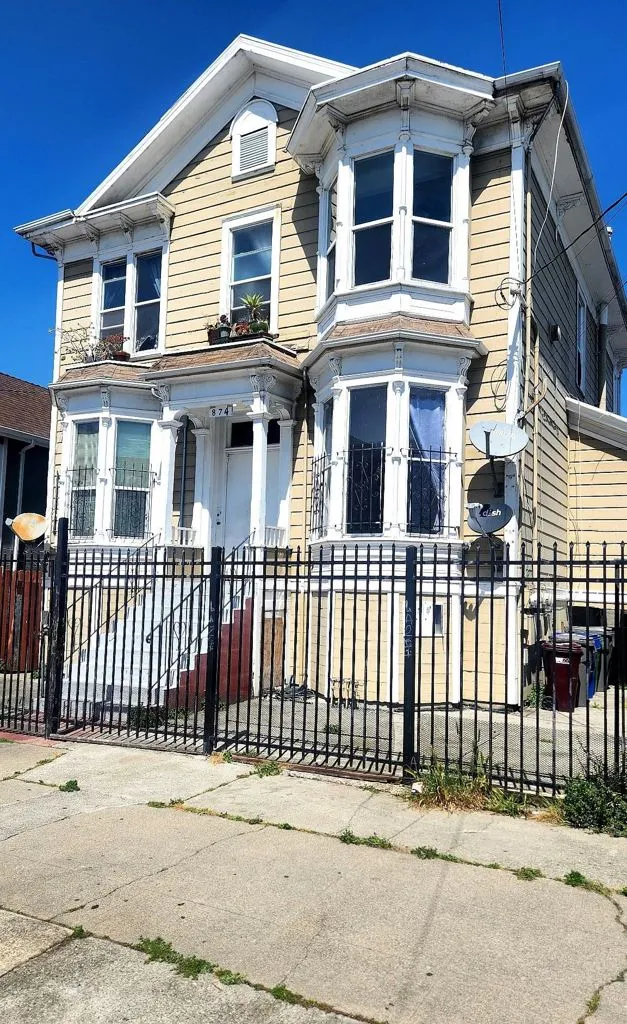 874 Isabella St, Oakland, California 94607 home-pic-10