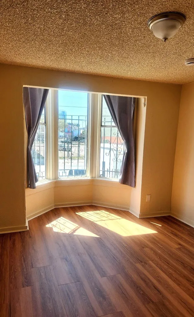 874 Isabella St, Oakland, California 94607 home-pic-7