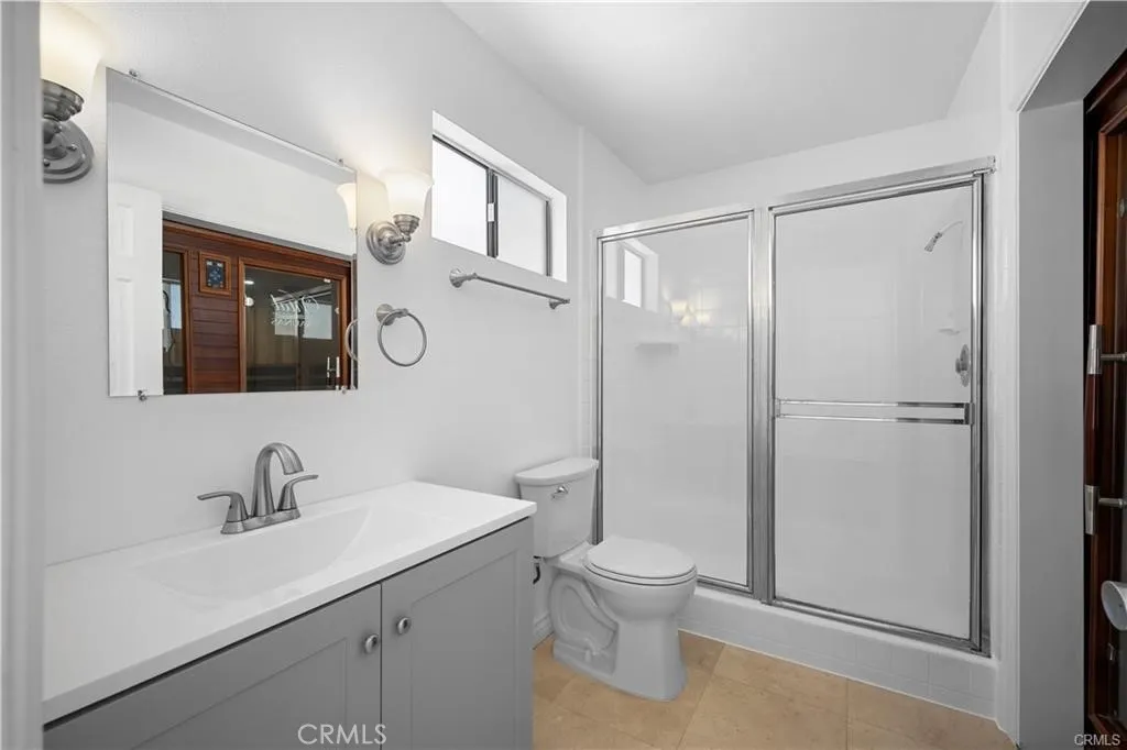 11954 Mayfield Avenue 3, Los Angeles, California 90049 home-pic-21