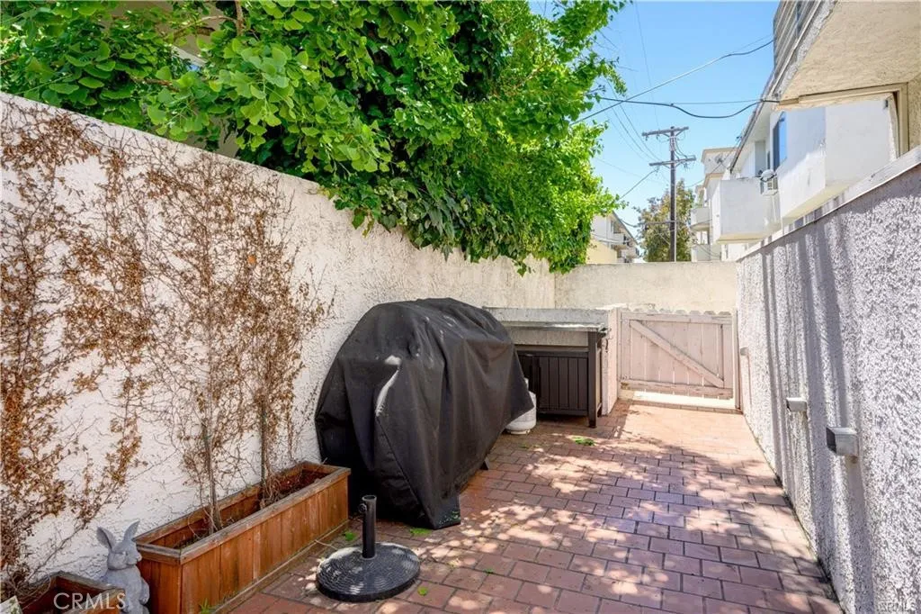 11954 Mayfield Avenue 3, Los Angeles, California 90049 home-pic-28