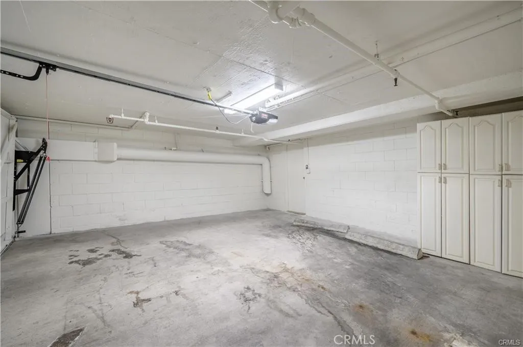 11954 Mayfield Avenue 3, Los Angeles, California 90049 home-pic-25