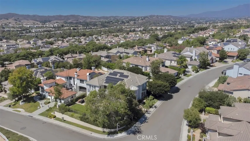 Aerial view of estate and cul-de-sac!