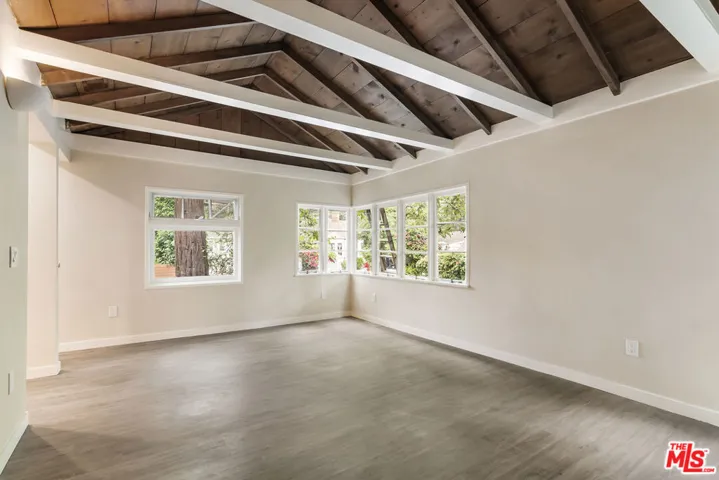 2nd Floor Living Room