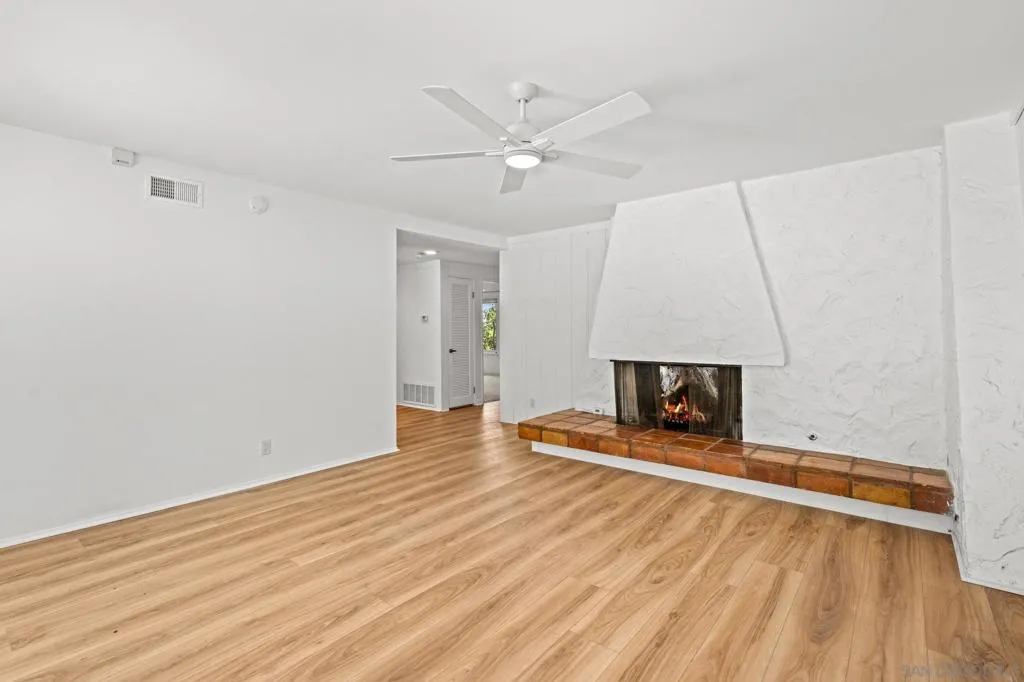 1640 El Paso Real, La Jolla, California 92037 home-pic-8