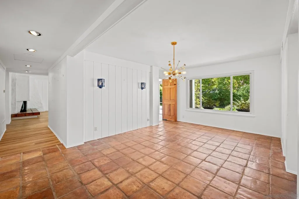 1640 El Paso Real, La Jolla, California 92037 home-pic-6