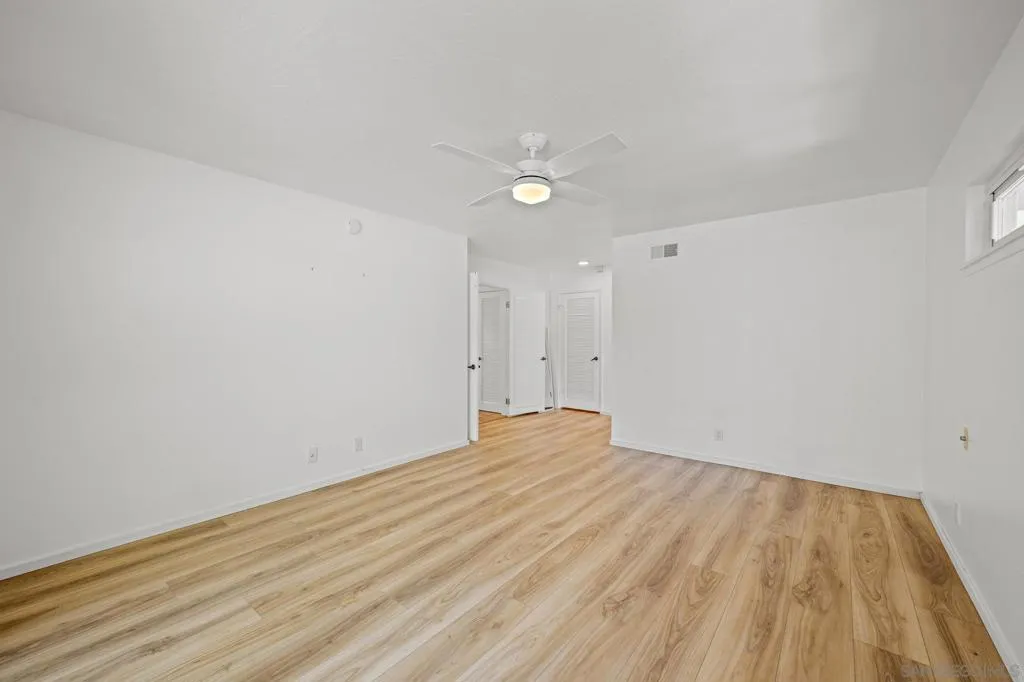 1640 El Paso Real, La Jolla, California 92037 home-pic-19