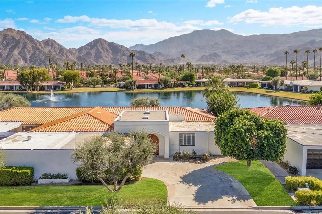 77955 Lago Drive, La Quinta, California 92253 home-pic-3