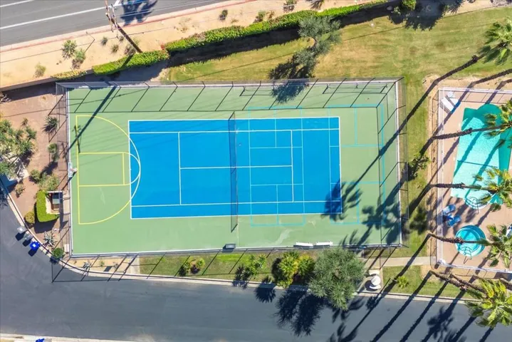 Tennis & Pickleball Courts