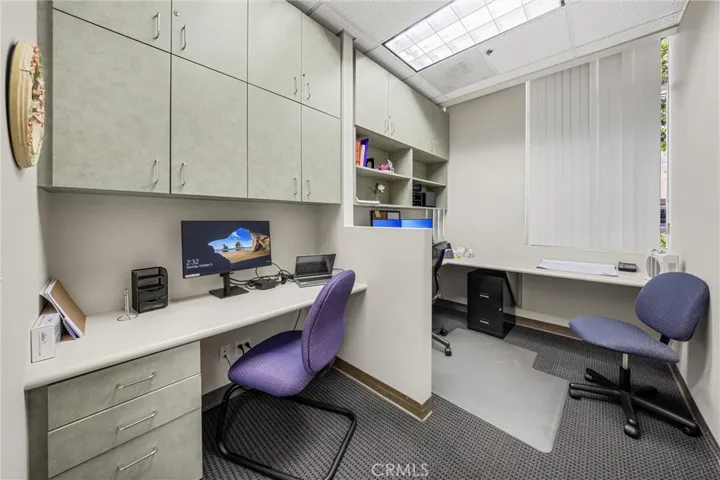 27871 Smyth, Valencia, California 91355