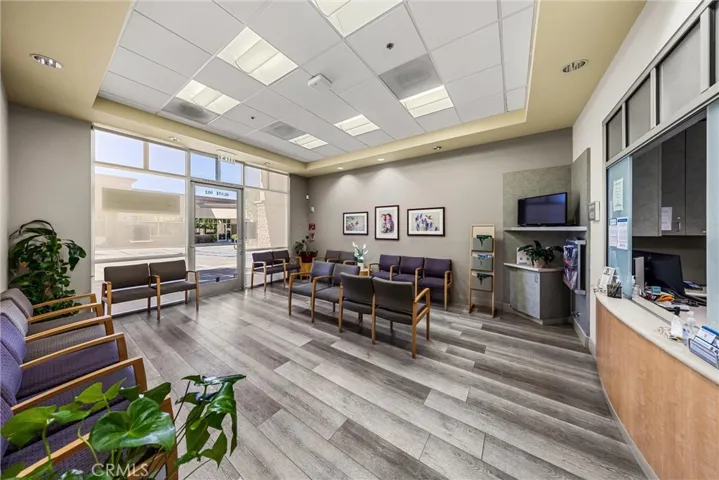 27871 Smyth, Valencia, California 91355