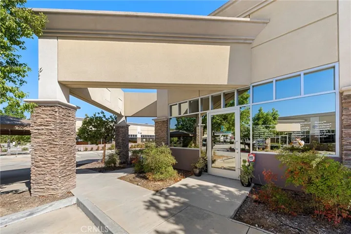 27871 Smyth, Valencia, California 91355