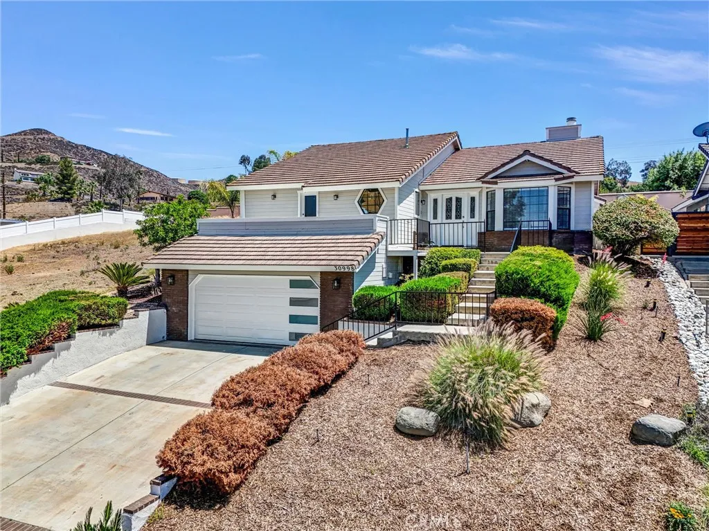 30998 Emperor, Canyon Lake, California 92587 home-pic-2