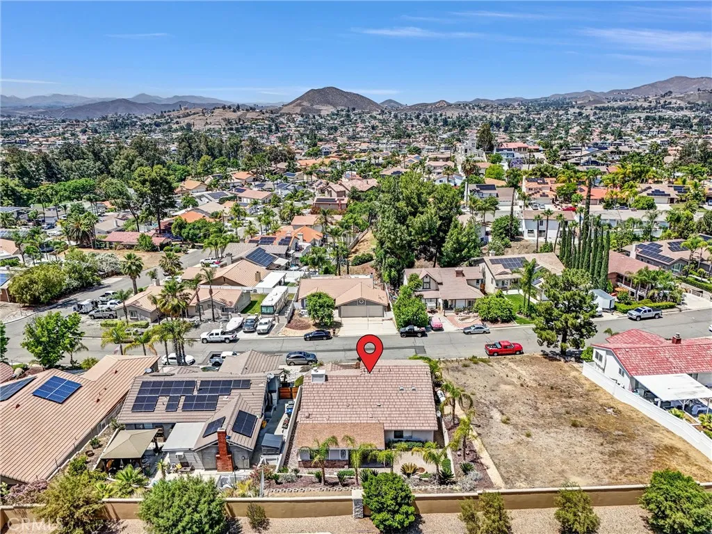 30998 Emperor, Canyon Lake, California 92587 home-pic-34