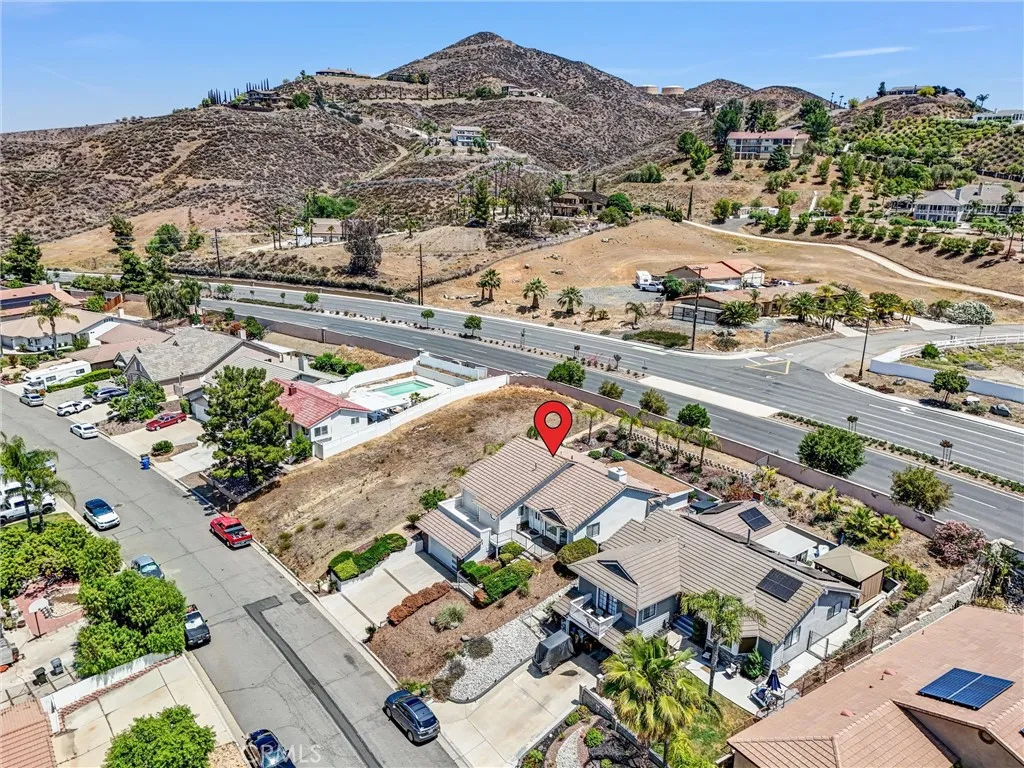 30998 Emperor, Canyon Lake, California 92587 home-pic-38