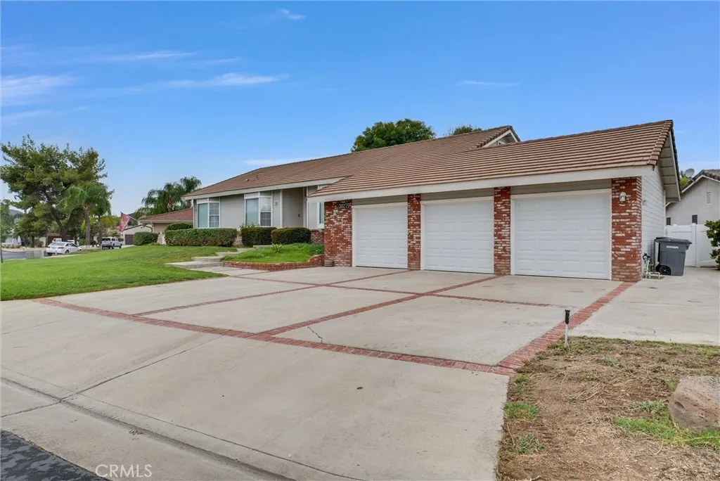 30279 Clear Water, Canyon Lake, California 92587 home-pic-1