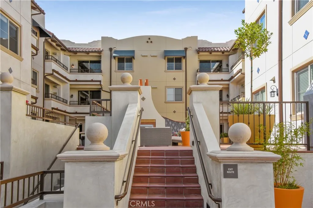 627 Deep Valley, Rolling Hills Estates, California 90274 home-pic-44