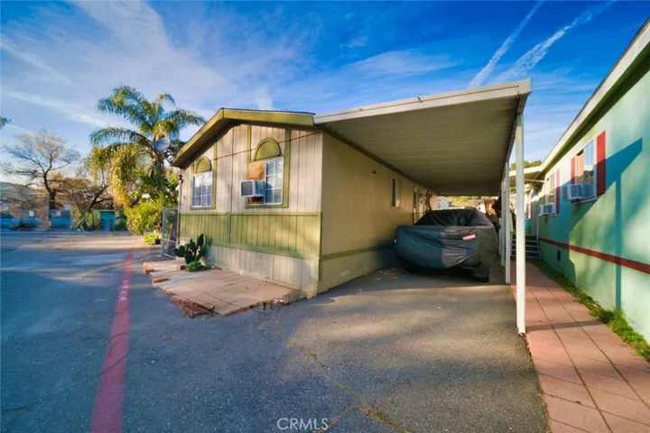 23450 Newhall Spc 34, Newhall, California 91321