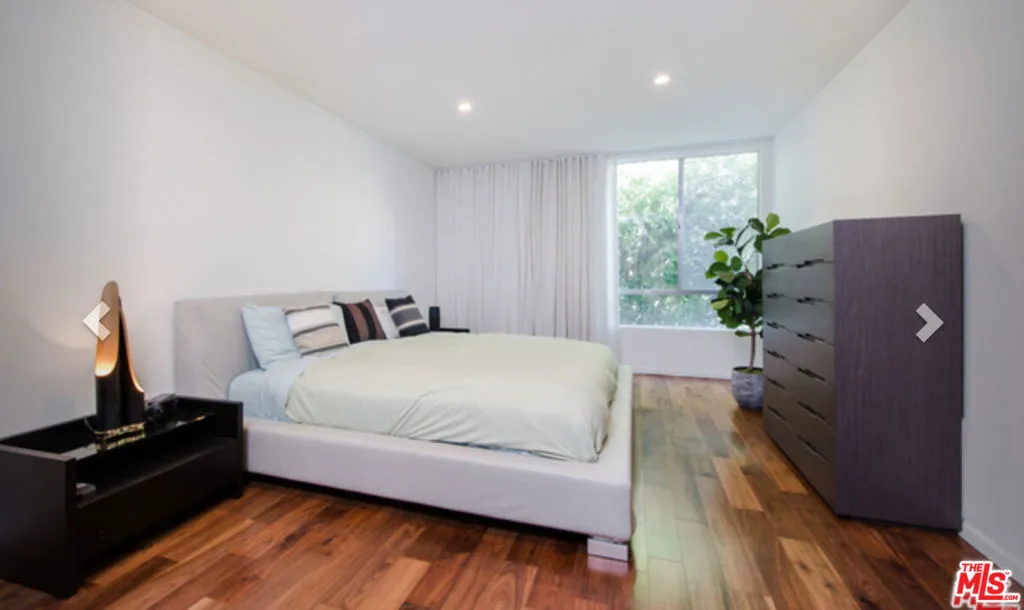 406 N Oakhurst Drive 204, Beverly Hills, California 90210 home-pic-8
