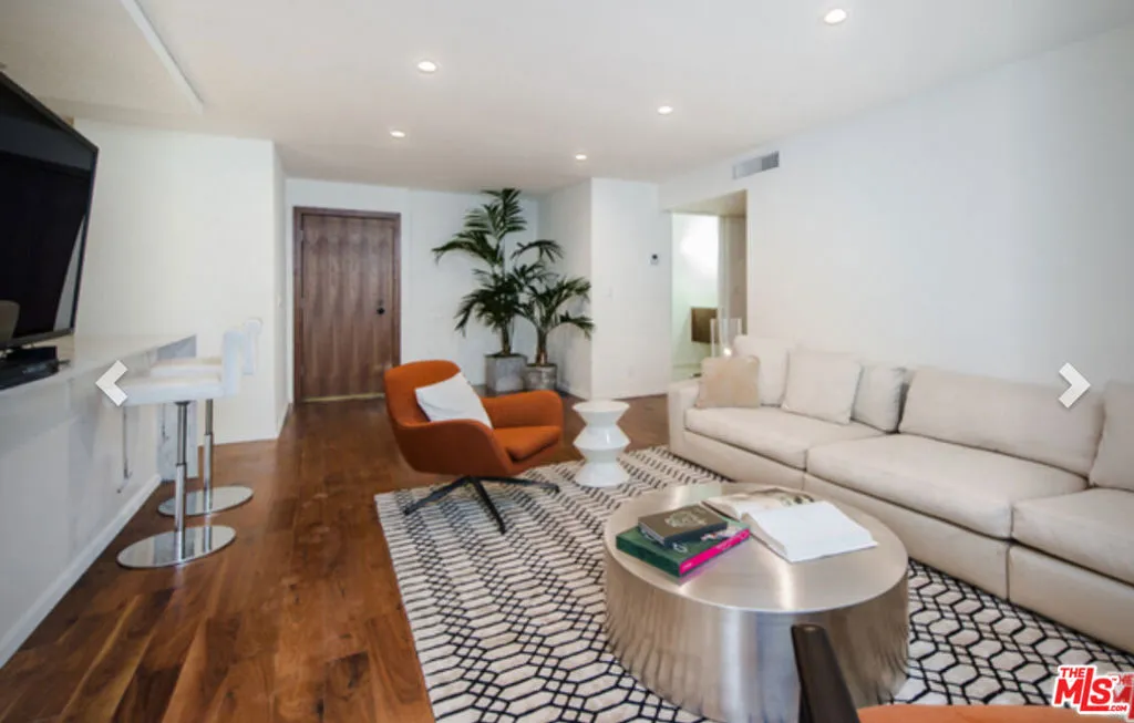 406 N Oakhurst Drive 204, Beverly Hills, California 90210 home-pic-7