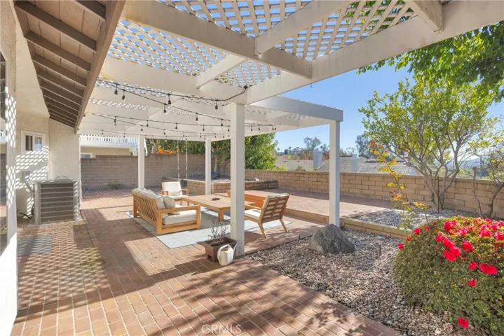 24802 Elena, Laguna Hills, California 92653