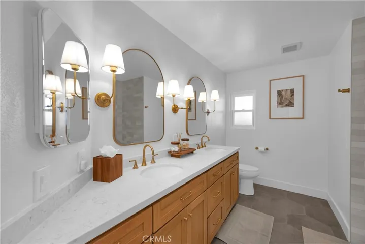 24802 Elena, Laguna Hills, California 92653