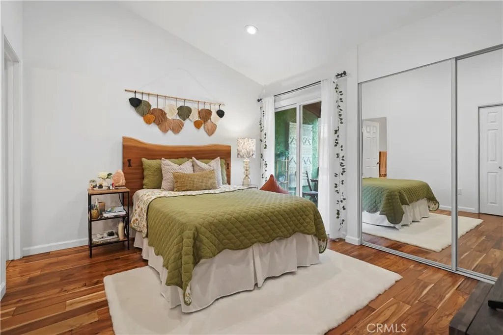 6151 Reseda Boulevard 8, Tarzana, California 91335 home-pic-15