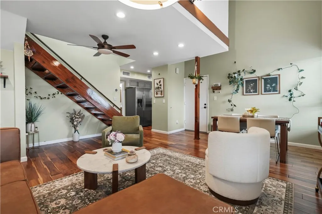 6151 Reseda Boulevard 8, Tarzana, California 91335 home-pic-9