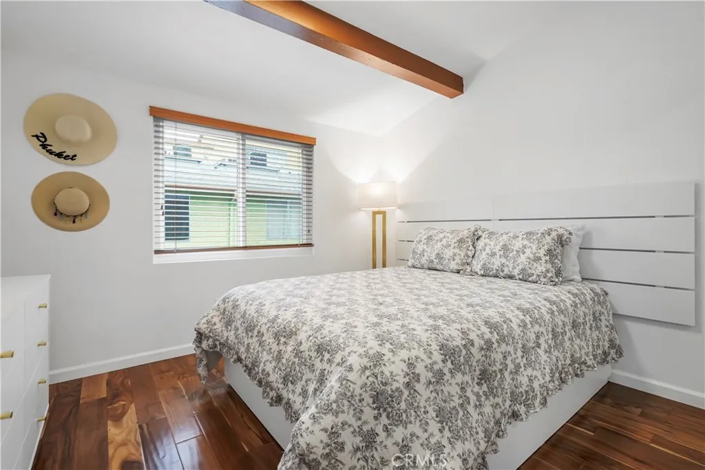 6151 Reseda Boulevard 8, Tarzana, California 91335 home-pic-19