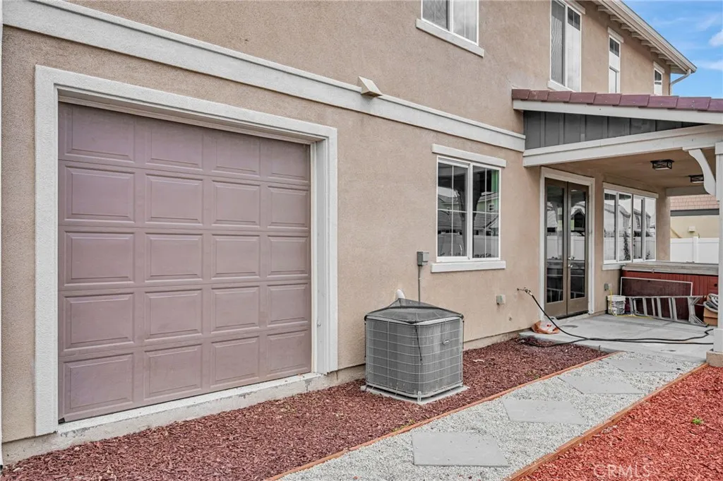 154 Azalea Street, Fillmore, California 93015 home-pic-3