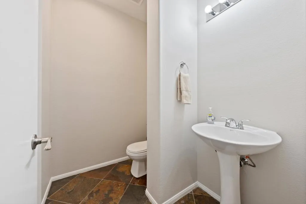 49335 Douglas Street, Indio, California 92201 home-pic-22