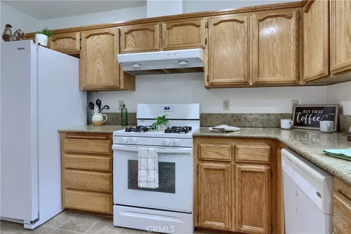 Plenty of Counter Space for Cooking