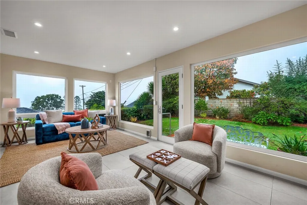 641 Via Los Miradores, Redondo Beach, California 90277 home-pic-17
