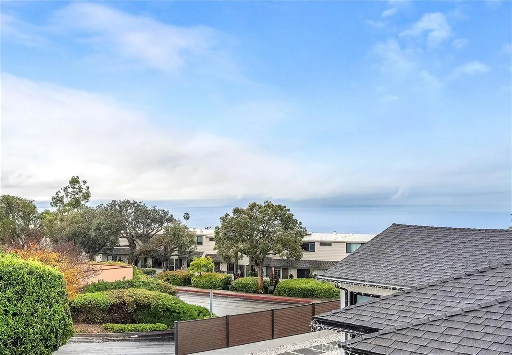 641 Via Los Miradores, Redondo Beach, California 90277 home-pic-6