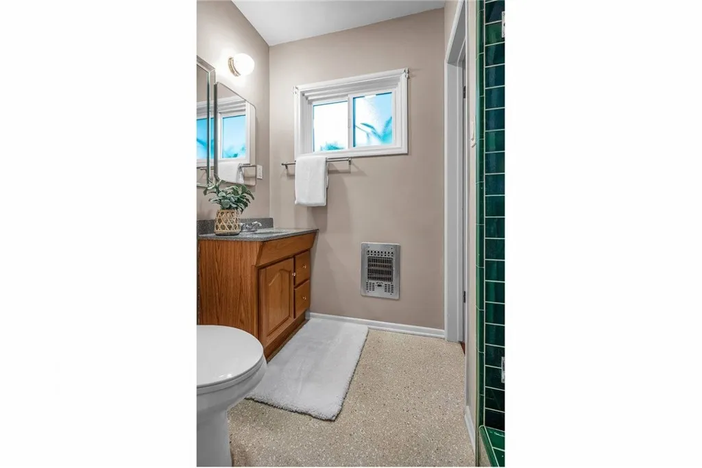 641 Via Los Miradores, Redondo Beach, California 90277 home-pic-32