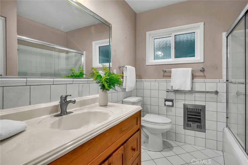 641 Via Los Miradores, Redondo Beach, California 90277 home-pic-24