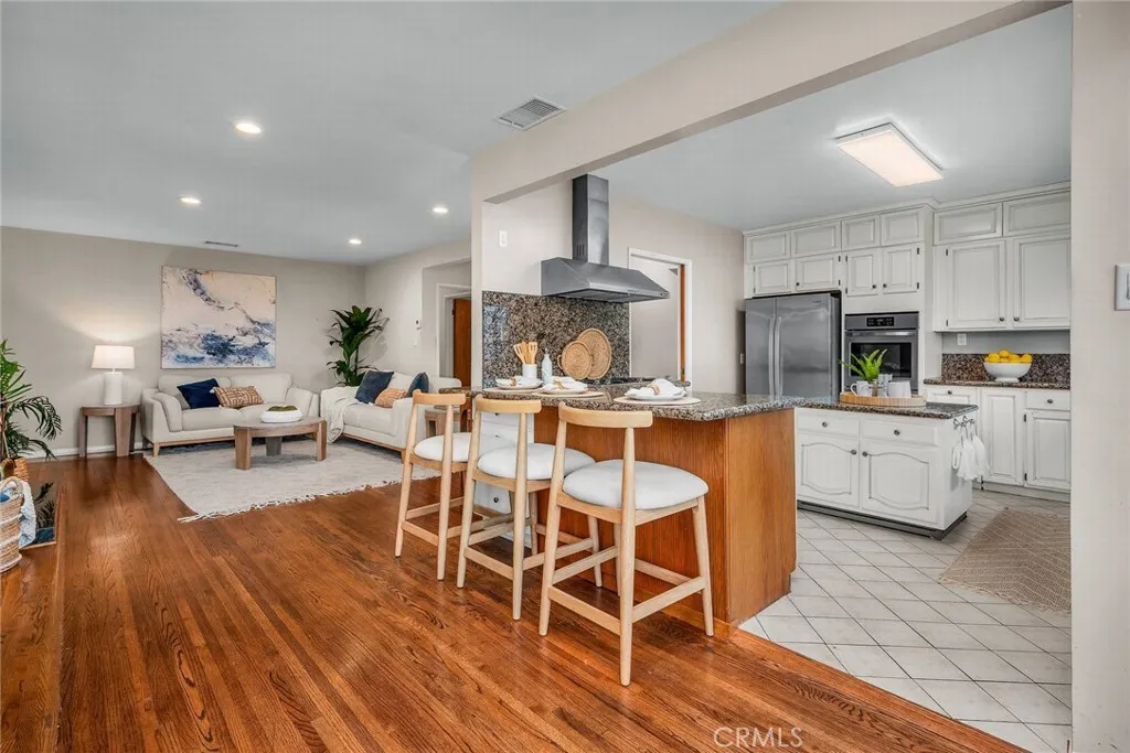 641 Via Los Miradores, Redondo Beach, California 90277 home-pic-18