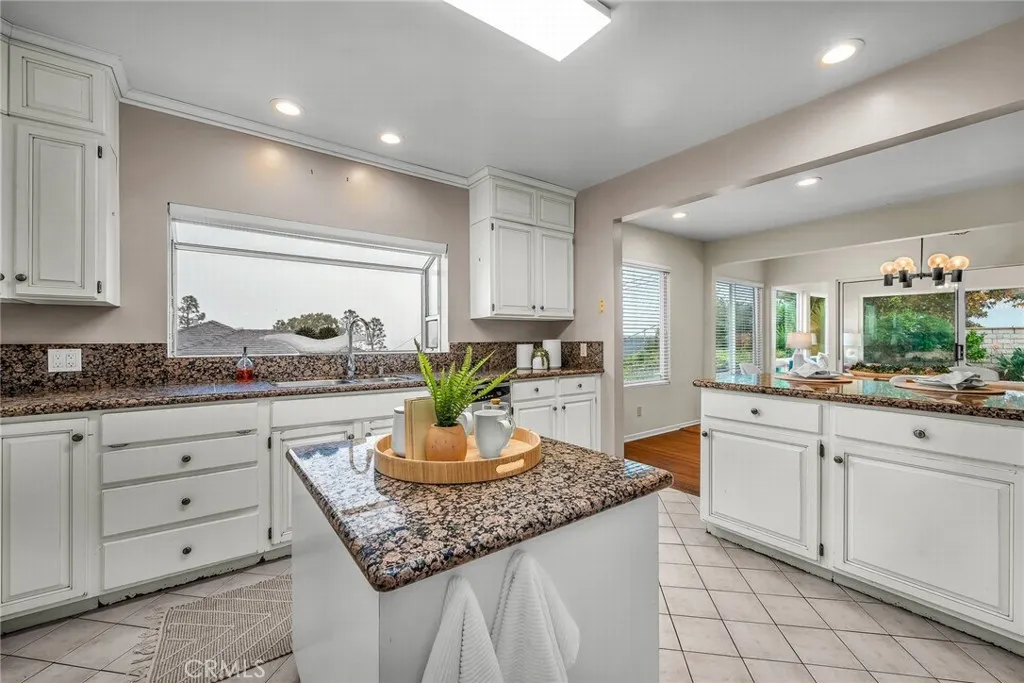 641 Via Los Miradores, Redondo Beach, California 90277 home-pic-20