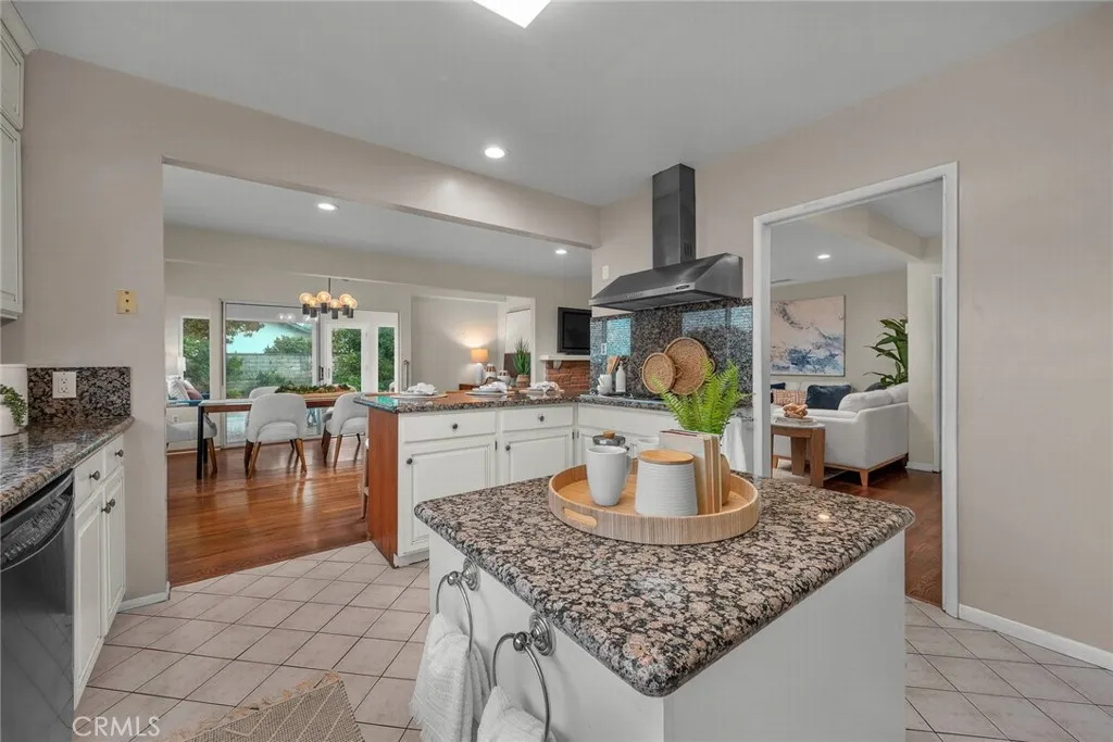 641 Via Los Miradores, Redondo Beach, California 90277 home-pic-21