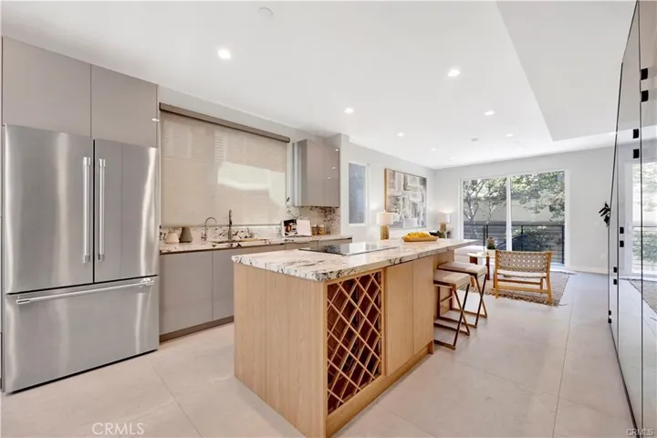 14570 1/2 Dickens Street, Sherman Oaks, California 91403