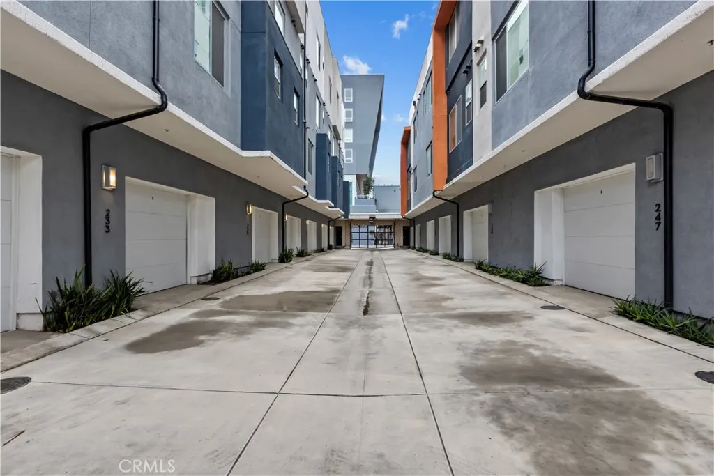 255 Elm, Long Beach, California 90802 home-pic-21