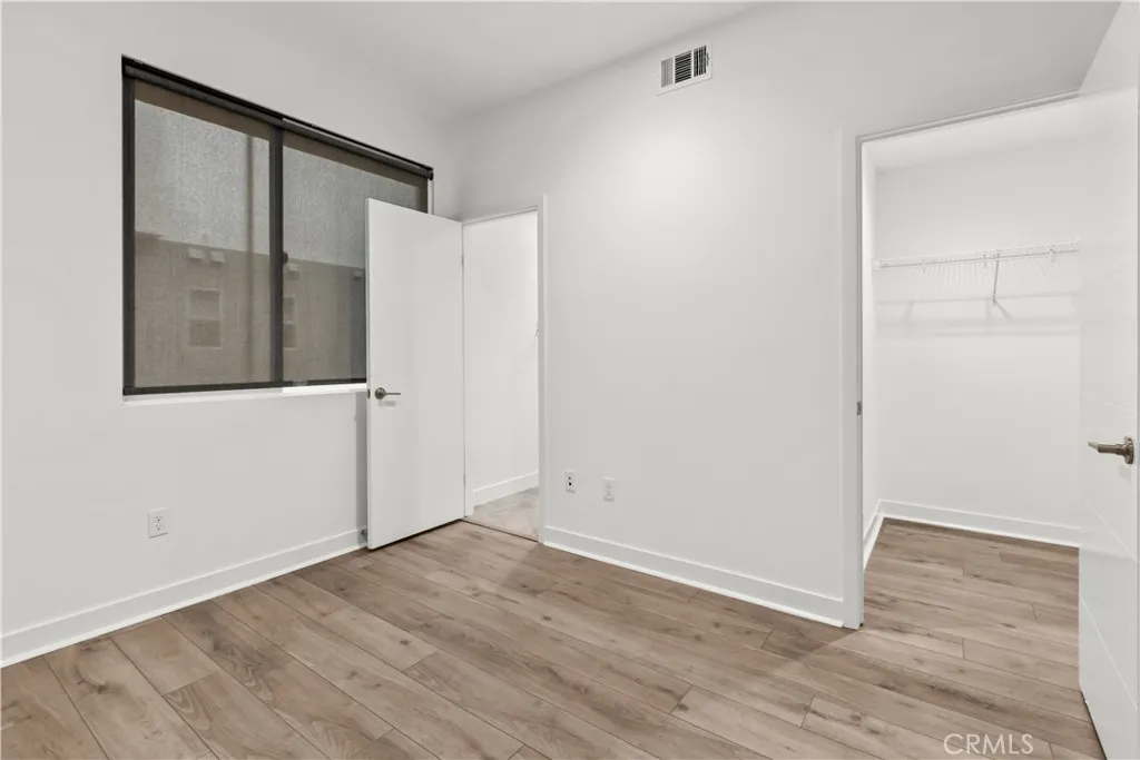 255 Elm, Long Beach, California 90802 home-pic-10