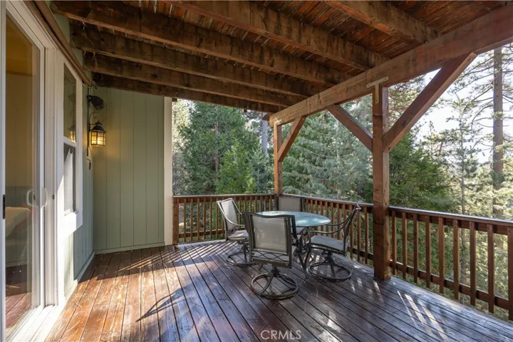 Shaded lower deck