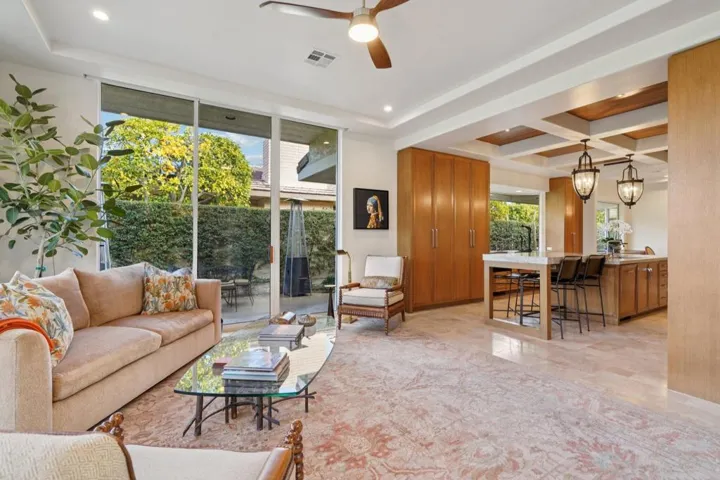 Sitting room & kitchen
