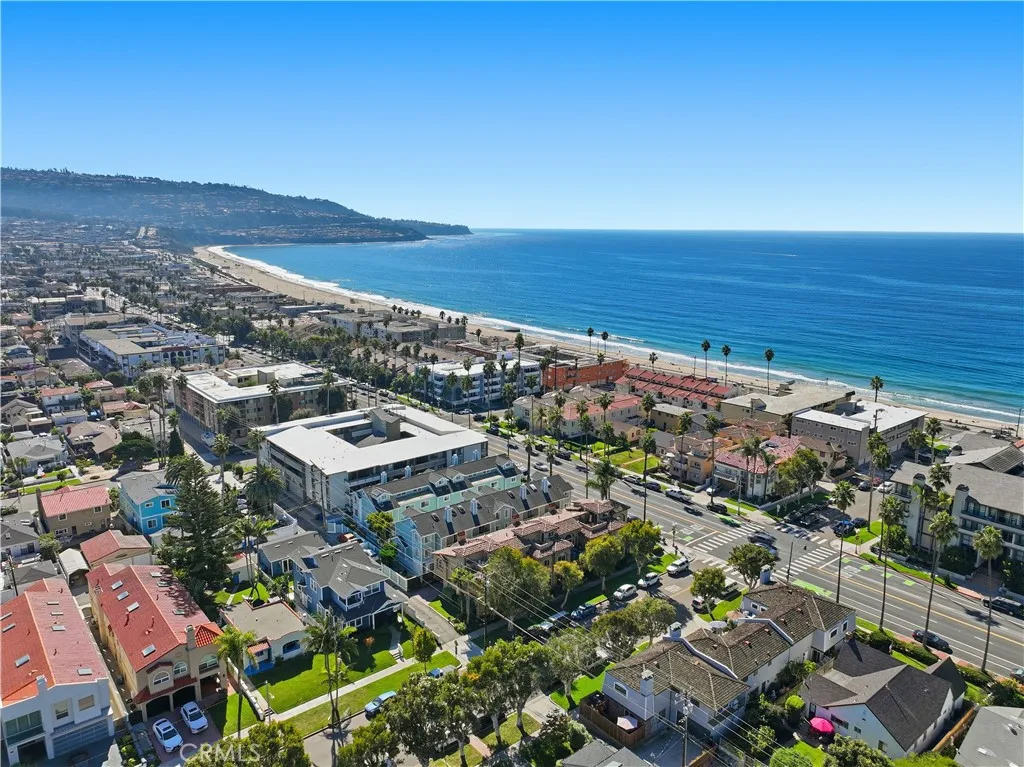 202 Avenue C, Redondo Beach, California 90277 home-pic-31