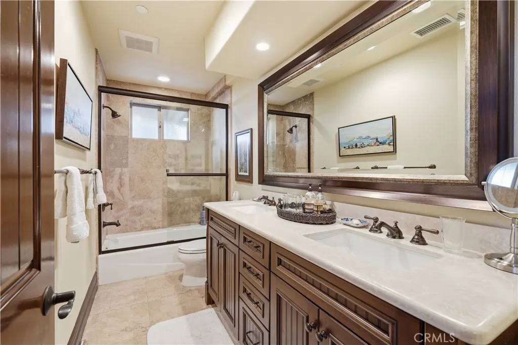 202 Avenue C, Redondo Beach, California 90277 home-pic-23