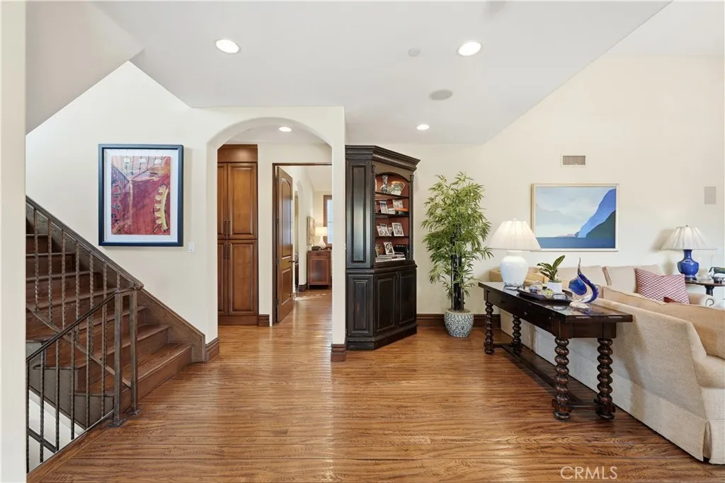 202 Avenue C, Redondo Beach, California 90277 home-pic-25