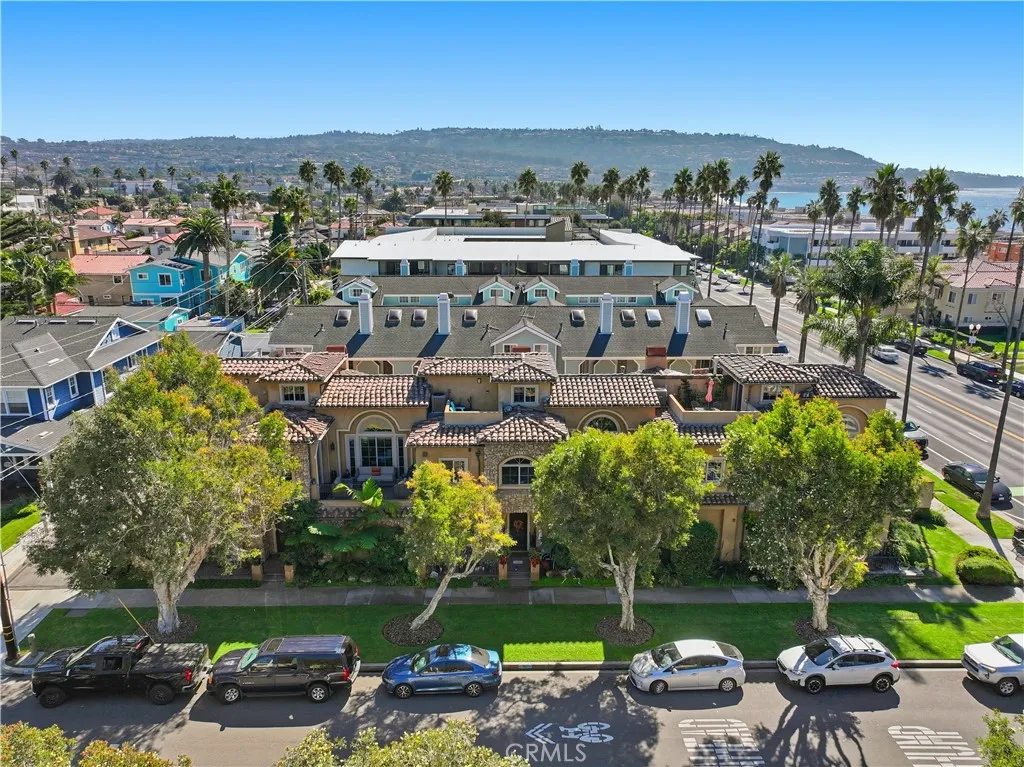 202 Avenue C, Redondo Beach, California 90277 home-pic-35