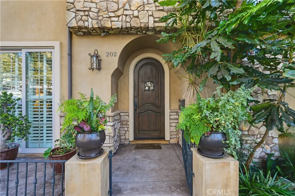 202 Avenue C, Redondo Beach, California 90277 home-pic-4
