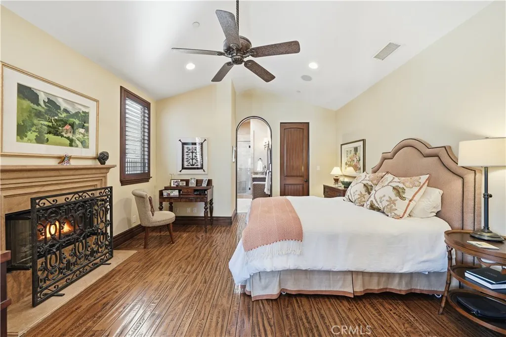 202 Avenue C, Redondo Beach, California 90277 home-pic-15