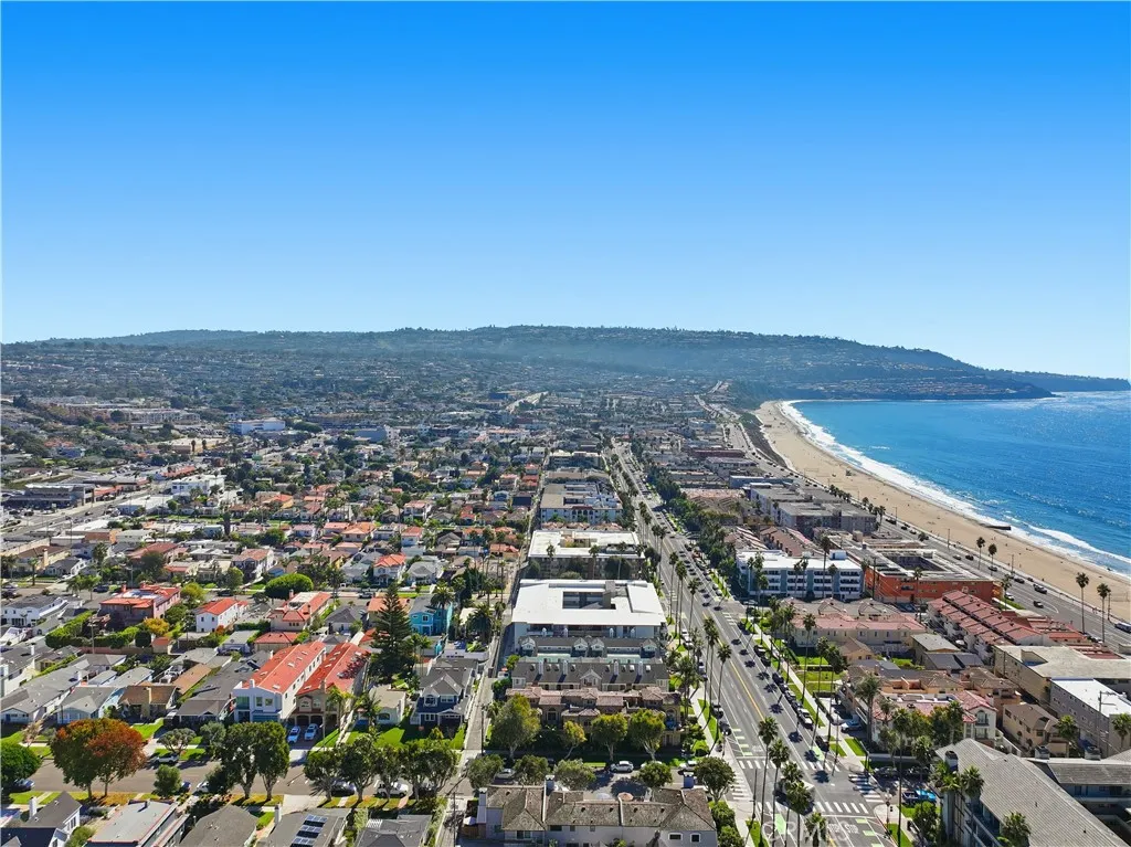 202 Avenue C, Redondo Beach, California 90277 home-pic-34
